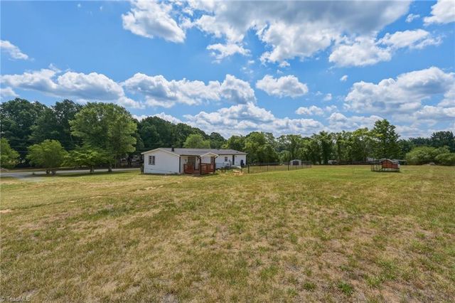 552 O Bryant Road, Reidsville, NC 27320