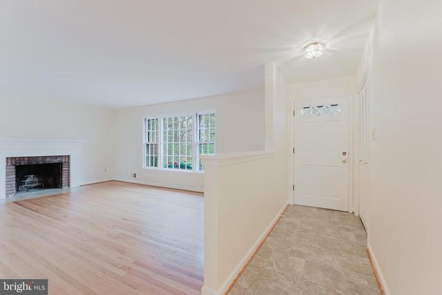 10811 ORCHARD ST, Fairfax, VA 22030