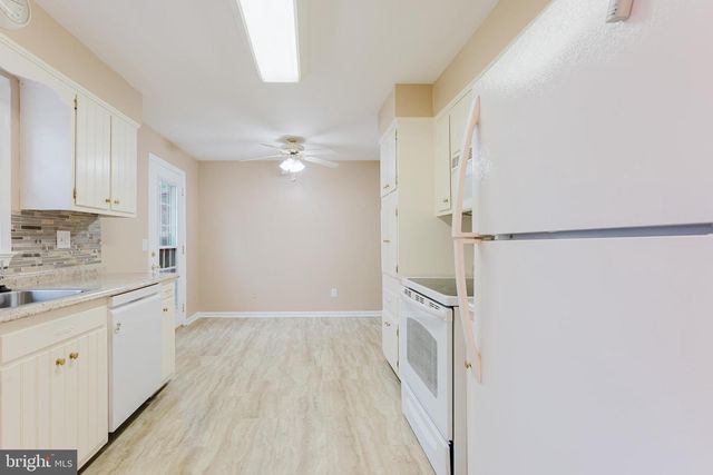 10811 ORCHARD ST, Fairfax, VA 22030