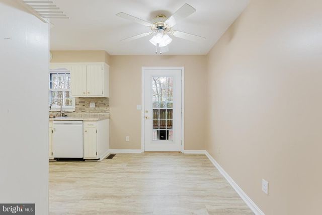 10811 ORCHARD ST, Fairfax, VA 22030