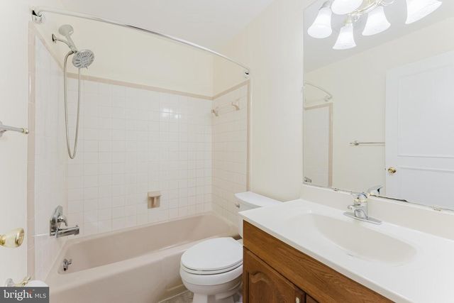 10811 ORCHARD ST, Fairfax, VA 22030