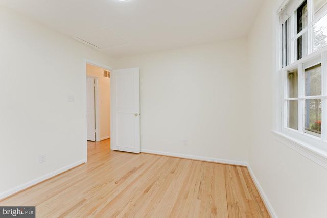 10811 ORCHARD ST, Fairfax, VA 22030