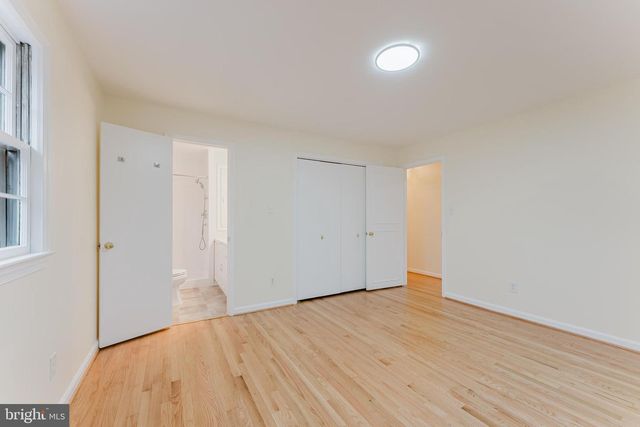 10811 ORCHARD ST, Fairfax, VA 22030