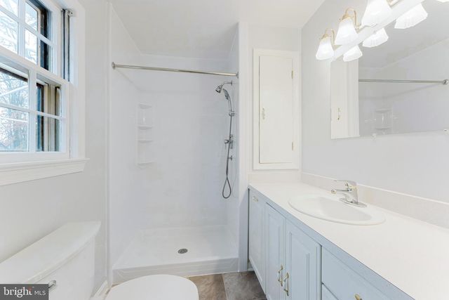 10811 ORCHARD ST, Fairfax, VA 22030