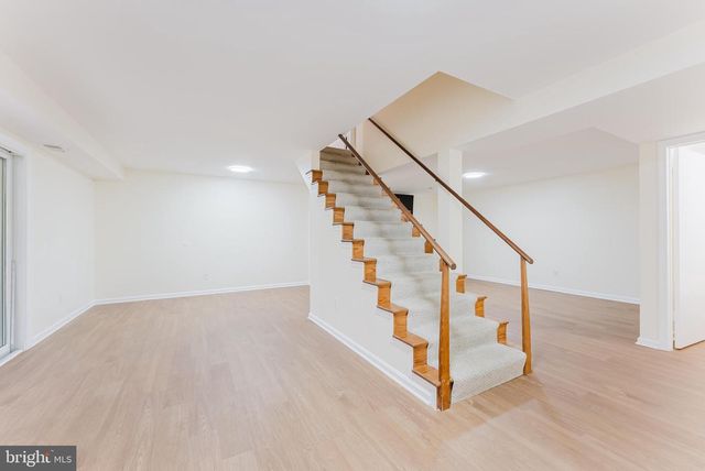 10811 ORCHARD ST, Fairfax, VA 22030