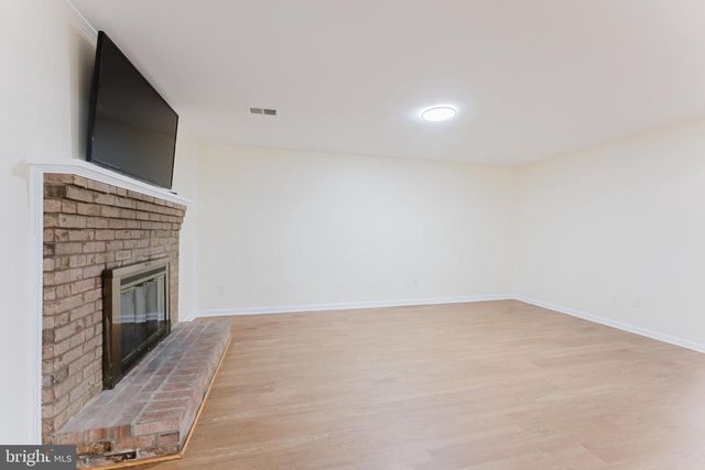 10811 ORCHARD ST, Fairfax, VA 22030