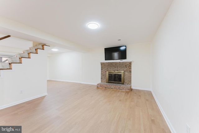 10811 ORCHARD ST, Fairfax, VA 22030