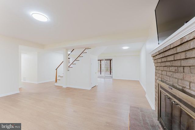 10811 ORCHARD ST, Fairfax, VA 22030