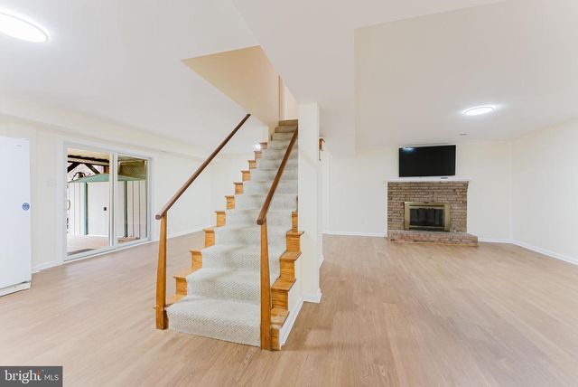 10811 ORCHARD ST, Fairfax, VA 22030