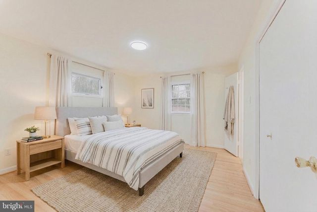 10811 ORCHARD ST, Fairfax, VA 22030