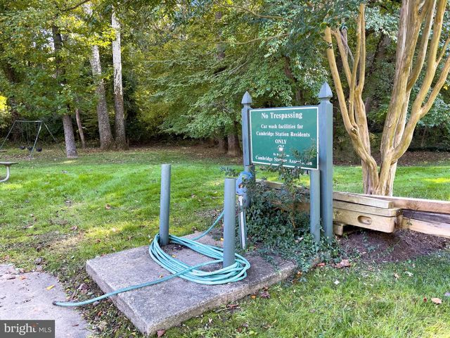 10811 ORCHARD ST, Fairfax, VA 22030