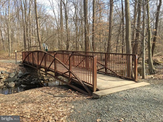 10811 ORCHARD ST, Fairfax, VA 22030