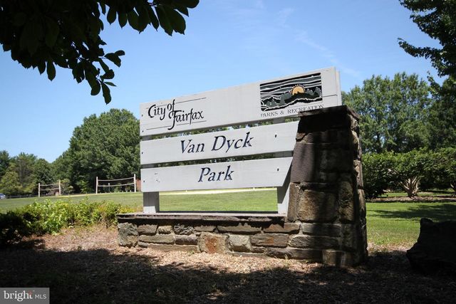 10811 ORCHARD ST, Fairfax, VA 22030