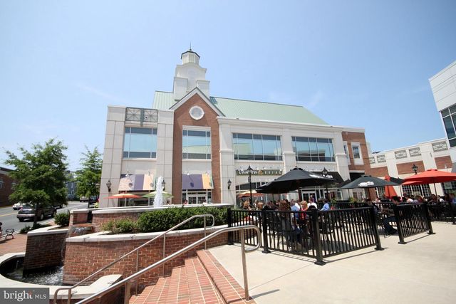 10811 ORCHARD ST, Fairfax, VA 22030