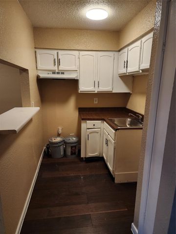 4311 Yellowstone Boulevard 7, Houston, TX 77021