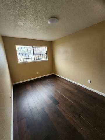 4311 Yellowstone Boulevard 7, Houston, TX 77021