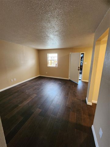 4311 Yellowstone Boulevard 7, Houston, TX 77021