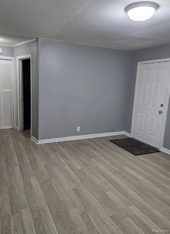 26039 Lehigh Street, Inkster, MI 48141