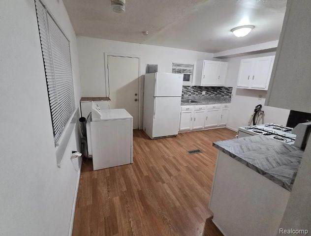 26039 Lehigh Street, Inkster, MI 48141