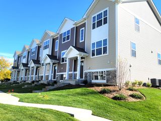 6550 Linden Trail F, Wonder Lake, IL 60097