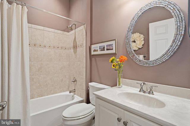4829 SPENCER DR, Schwenksville, PA 19473