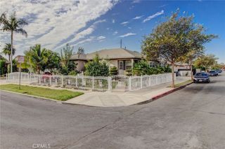 1402 S Poplar Street, Santa Ana, CA 92704