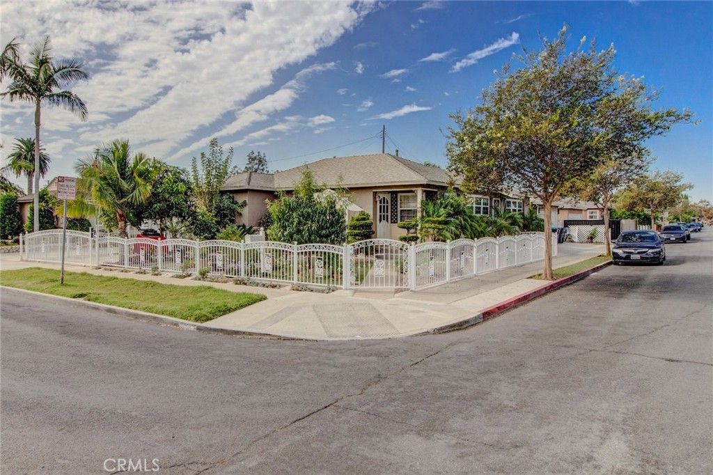 1402 S Poplar Street, Santa Ana, CA 92704 — exterior