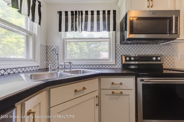 466 Wayland Avenue, East Lansing, MI 48823