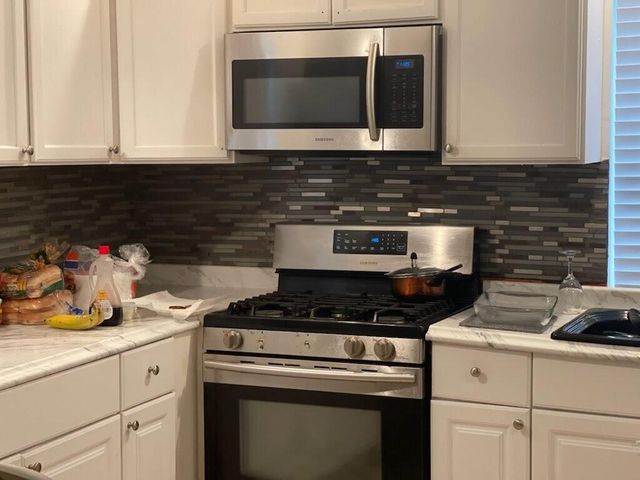 1969 Comstock Avenue, North Charleston, SC 29405