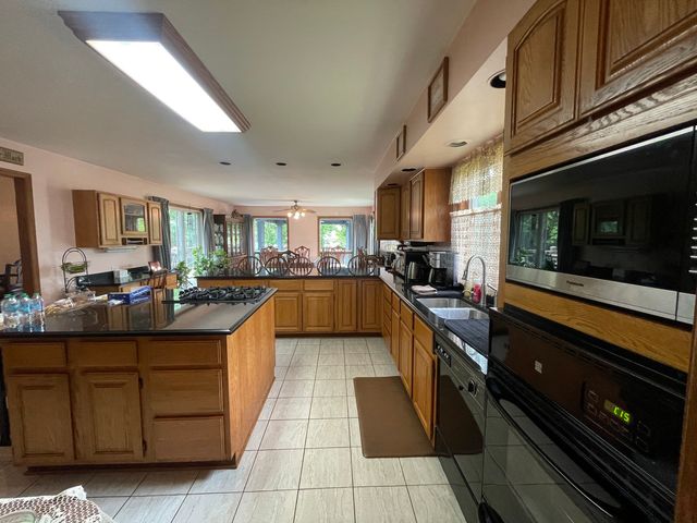 1341 Portage Lane, Woodstock, IL 60098