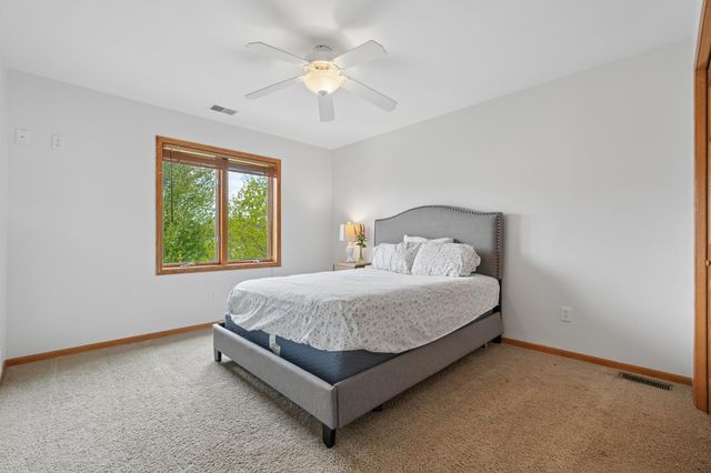 9595 Dunes Avenue, Cottage Grove, MN 55016