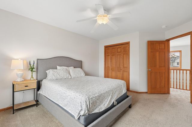 9595 Dunes Avenue, Cottage Grove, MN 55016