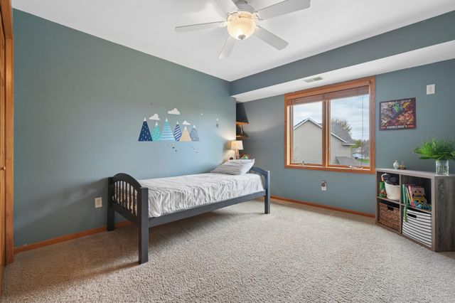 9595 Dunes Avenue, Cottage Grove, MN 55016