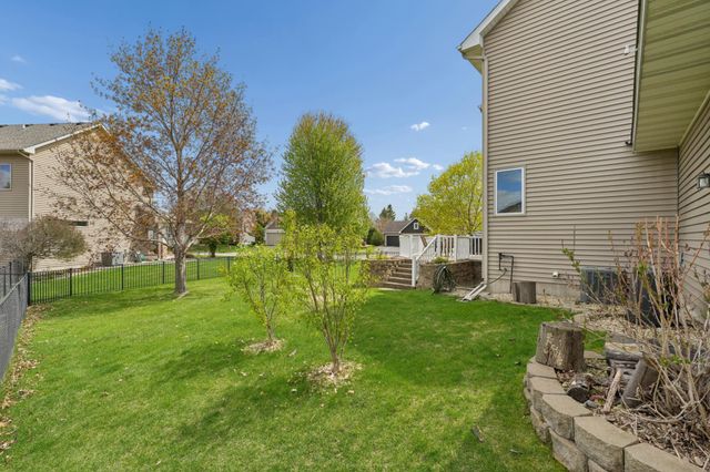 9595 Dunes Avenue, Cottage Grove, MN 55016