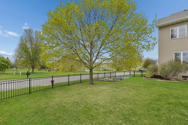 9595 Dunes Avenue, Cottage Grove, MN 55016