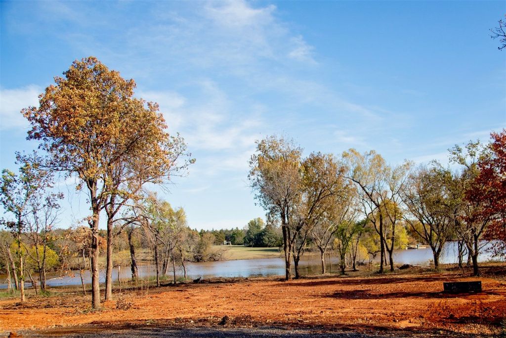 7334 Old Oak Trail, Guthrie, OK 73044