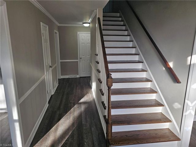 3721 Herchel Lane, Winston-salem, NC 27106