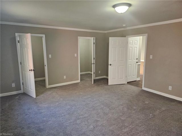 3721 Herchel Lane, Winston-salem, NC 27106