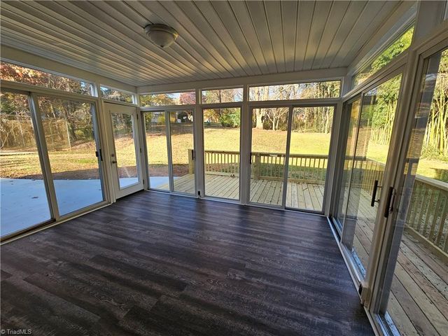 3721 Herchel Lane, Winston-salem, NC 27106