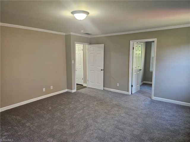 3721 Herchel Lane, Winston-salem, NC 27106