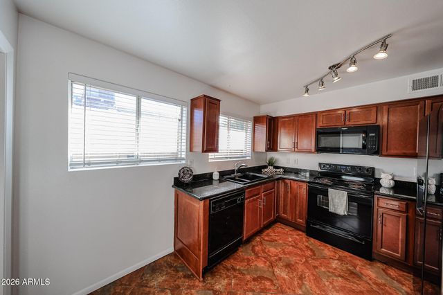 3022 N 37TH Street 4, Phoenix, AZ 85018