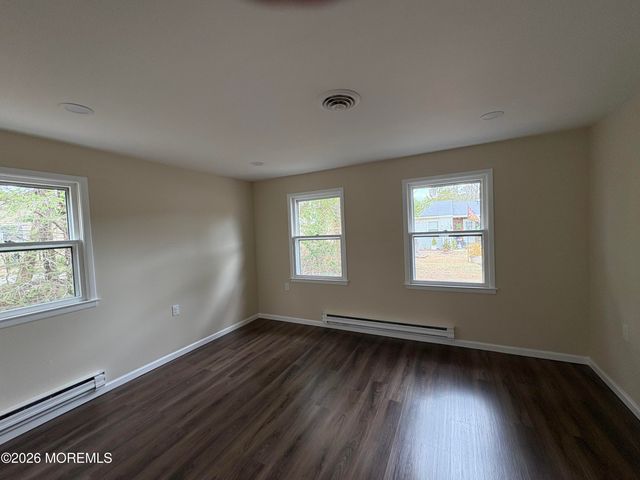 36 Westport Drive 71, Whiting, NJ 08759