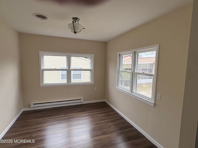 36 Westport Drive 71, Whiting, NJ 08759