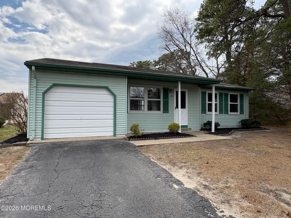 36 Westport Drive 71, Whiting, NJ 08759