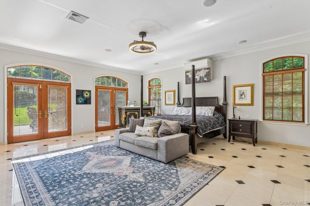 244 Foster Avenue, Sayville, NY 11782