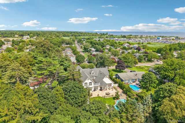 244 Foster Avenue, Sayville, NY 11782