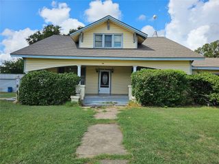 306 S Cleveland, Meridian, TX 76665