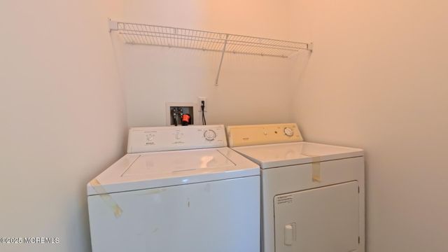 13 Madison Court, Tinton Falls, NJ 07712