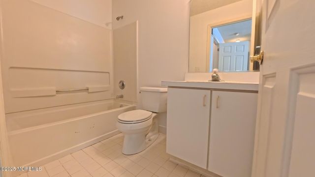 13 Madison Court, Tinton Falls, NJ 07712