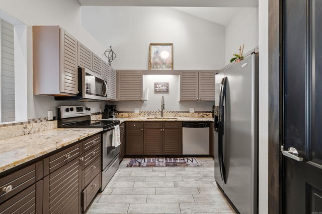 200 Pretti Pt Apt C1, Hot Springs, AR 71913